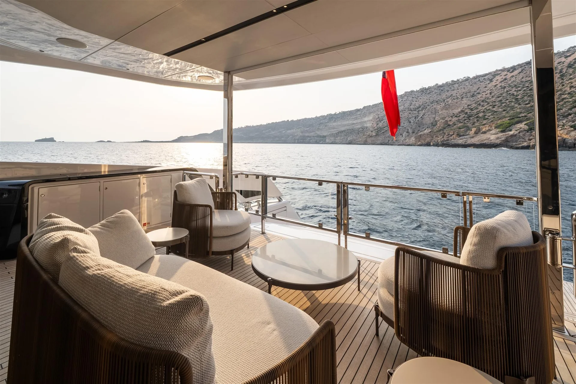 Sunseeker 82 Ocean — photo 6