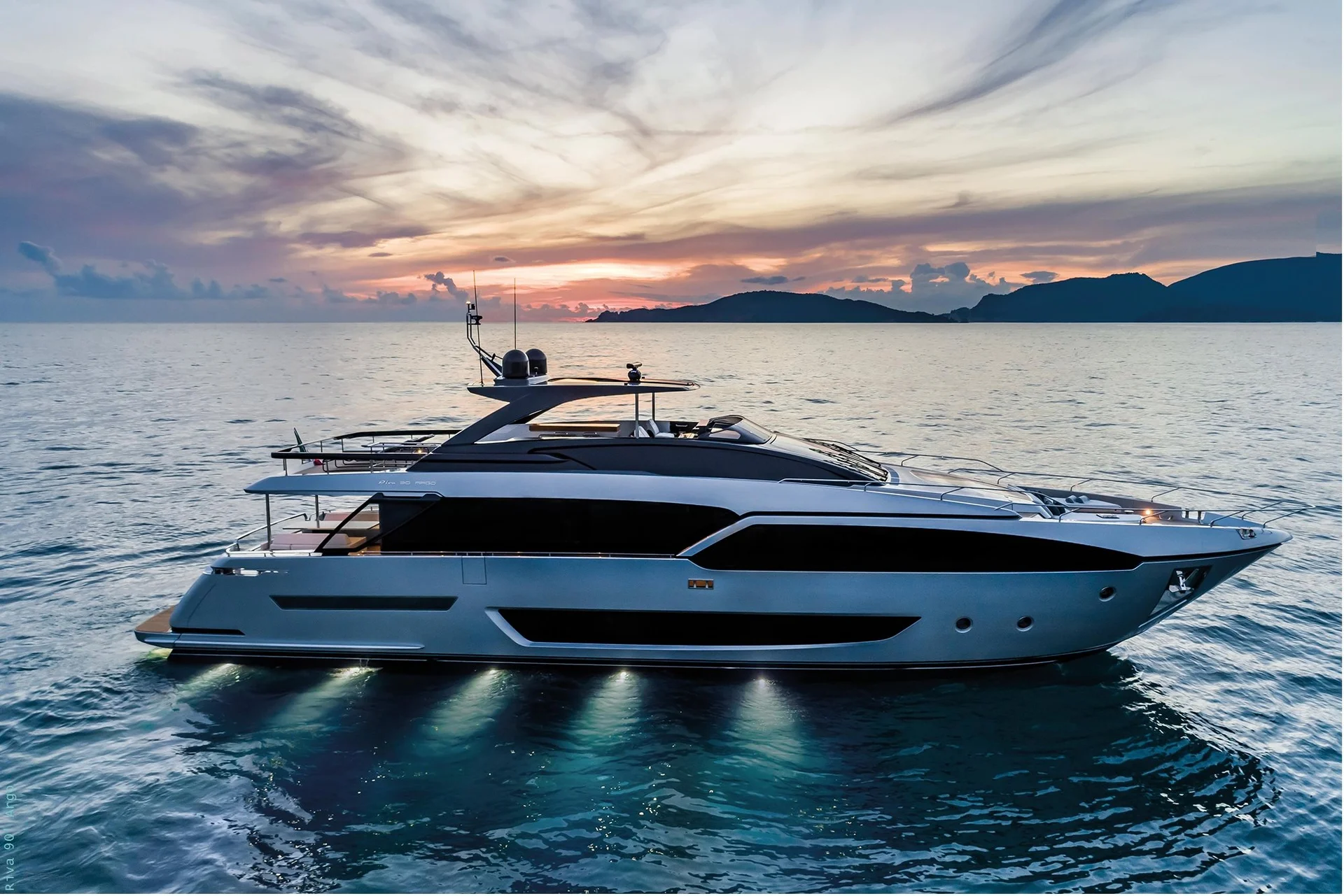Riva 90' Argo — photo 3