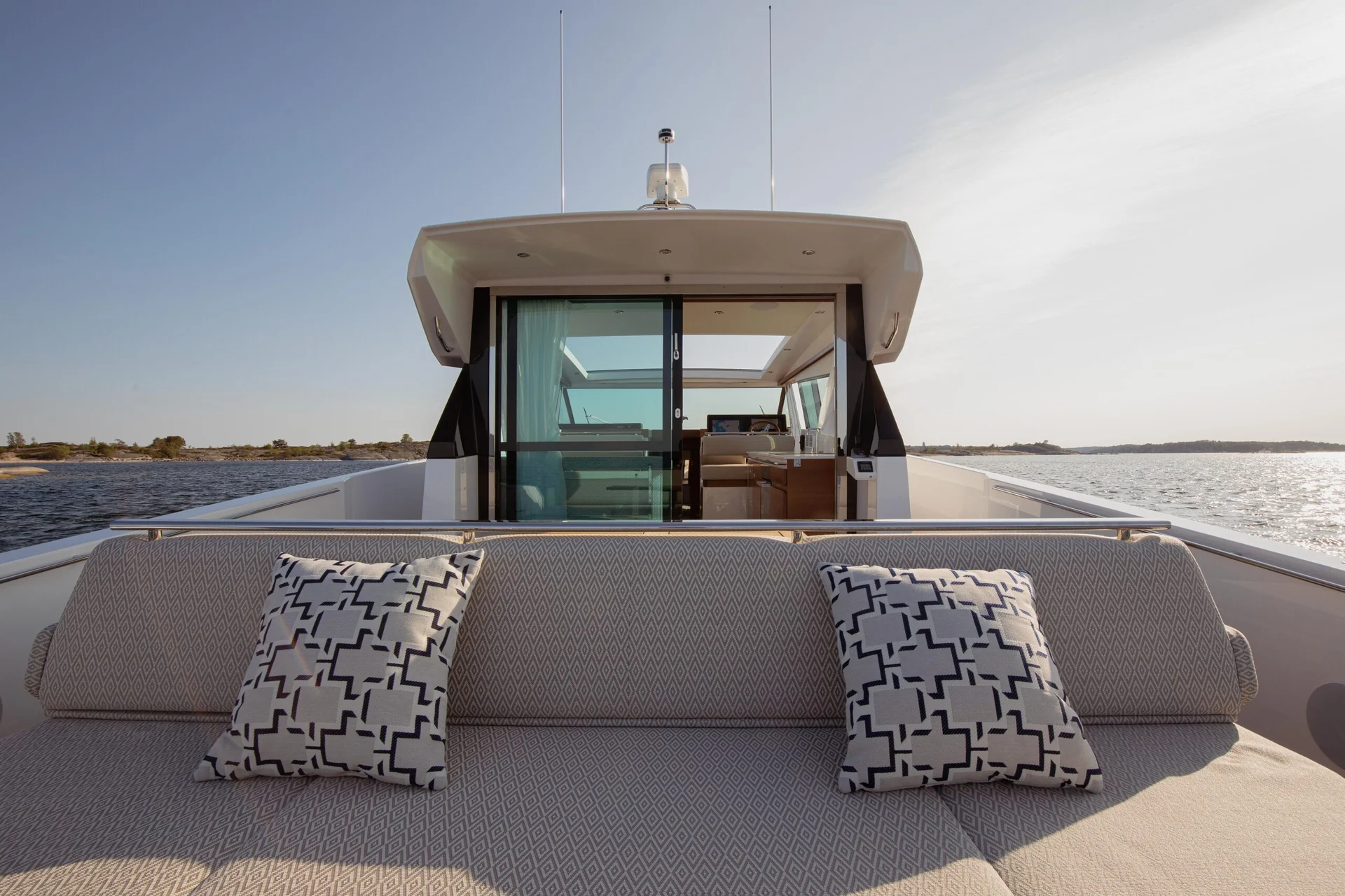 Delta Powerboats 48 coupé — photo 9