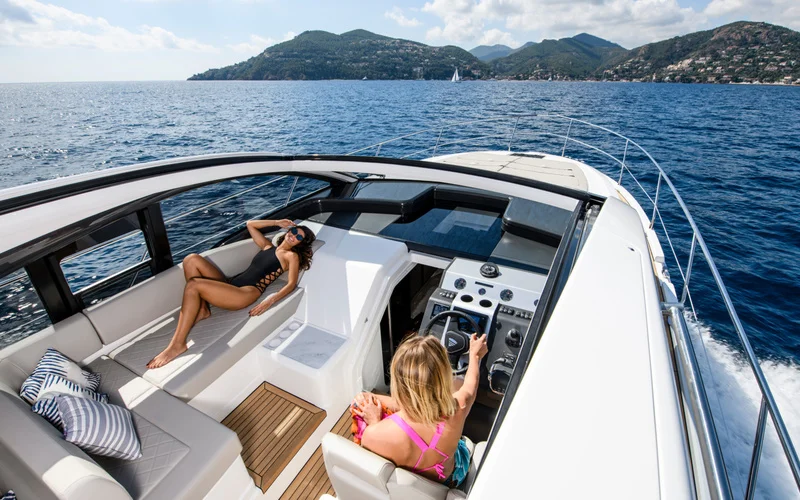 Fairline Targa 45 Open — photo 5