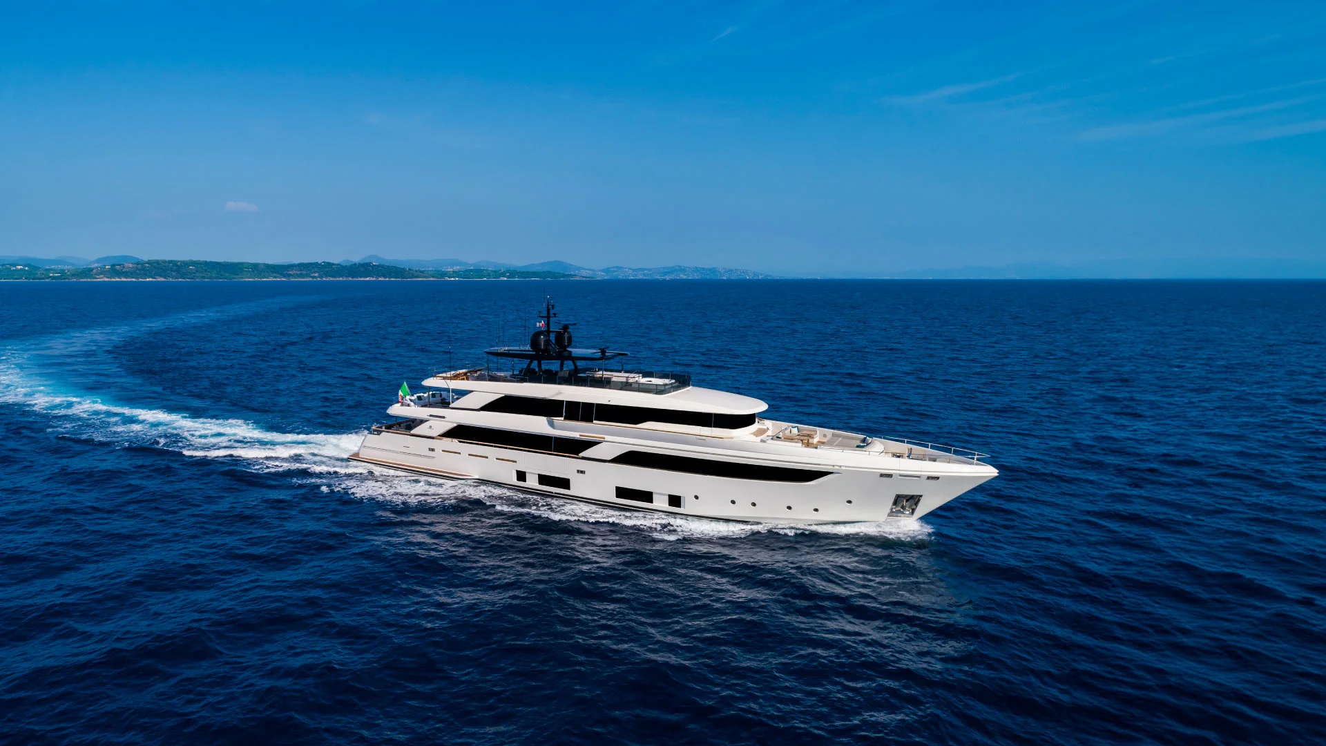 Custom Line Navetta 42 — photo 1