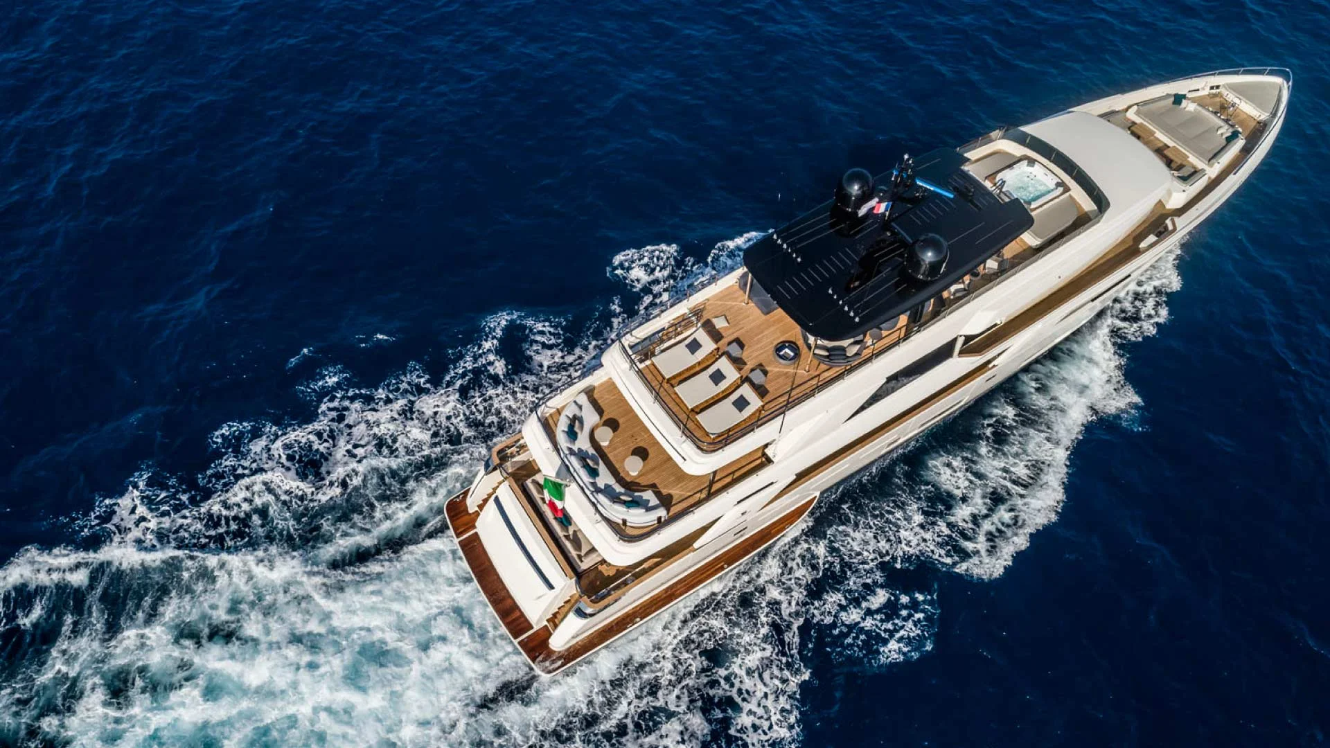 Custom Line Navetta 42 — photo 5