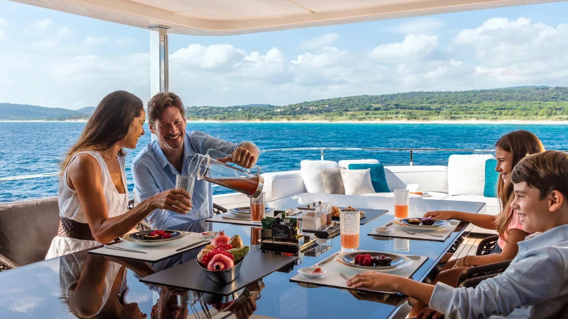 Custom Line Navetta 42 — photo 9
