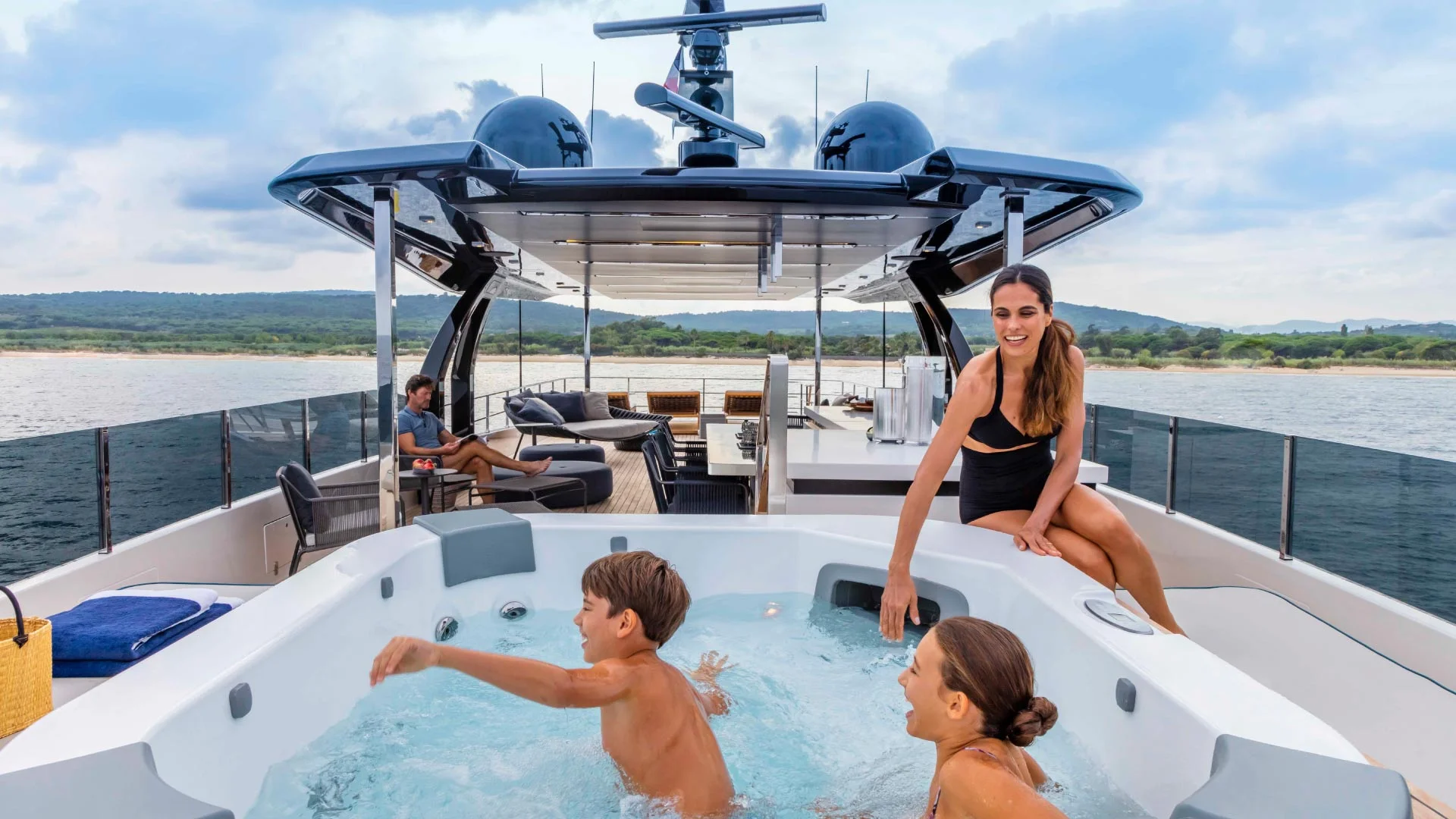 Custom Line Navetta 42 — photo 10