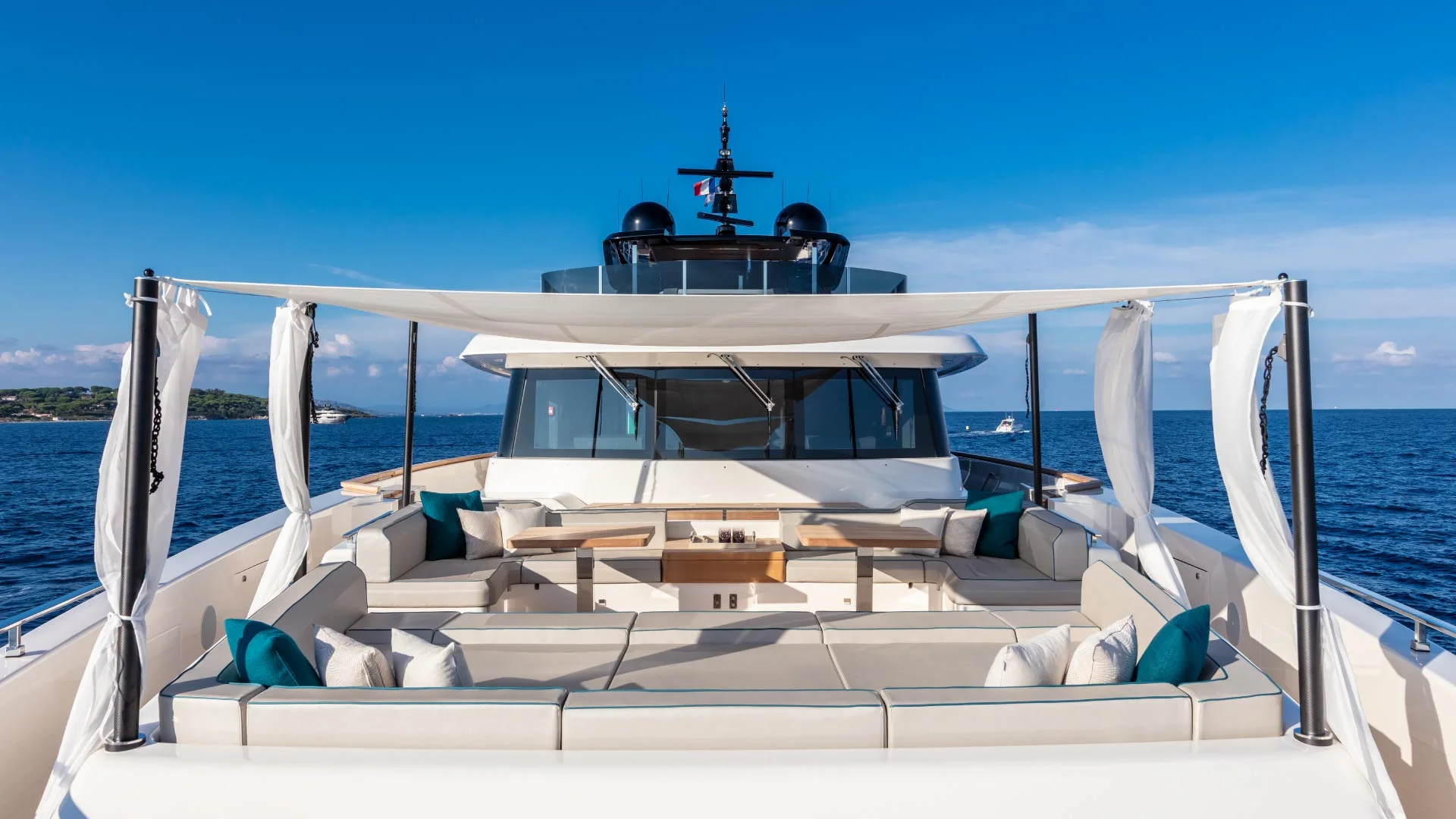 Custom Line Navetta 42 — photo 7