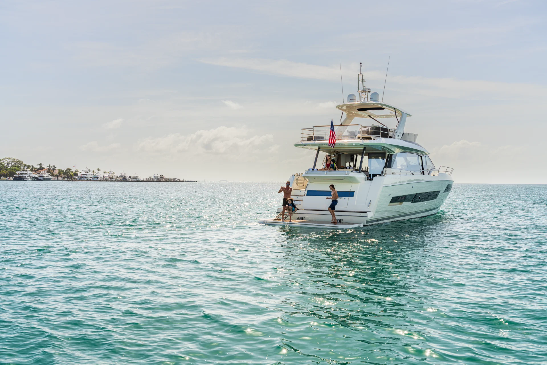 Prestige Yachts Prestige 690 — photo 10