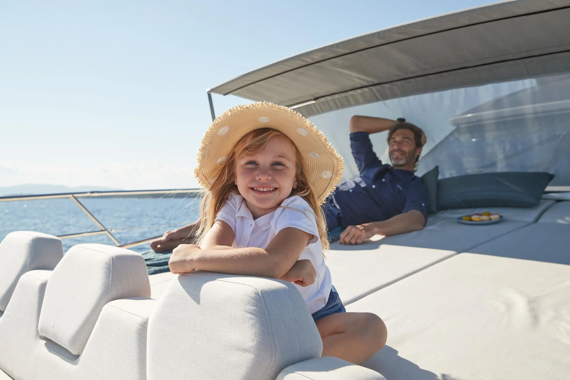 Prestige Yachts Prestige 690 — photo 7