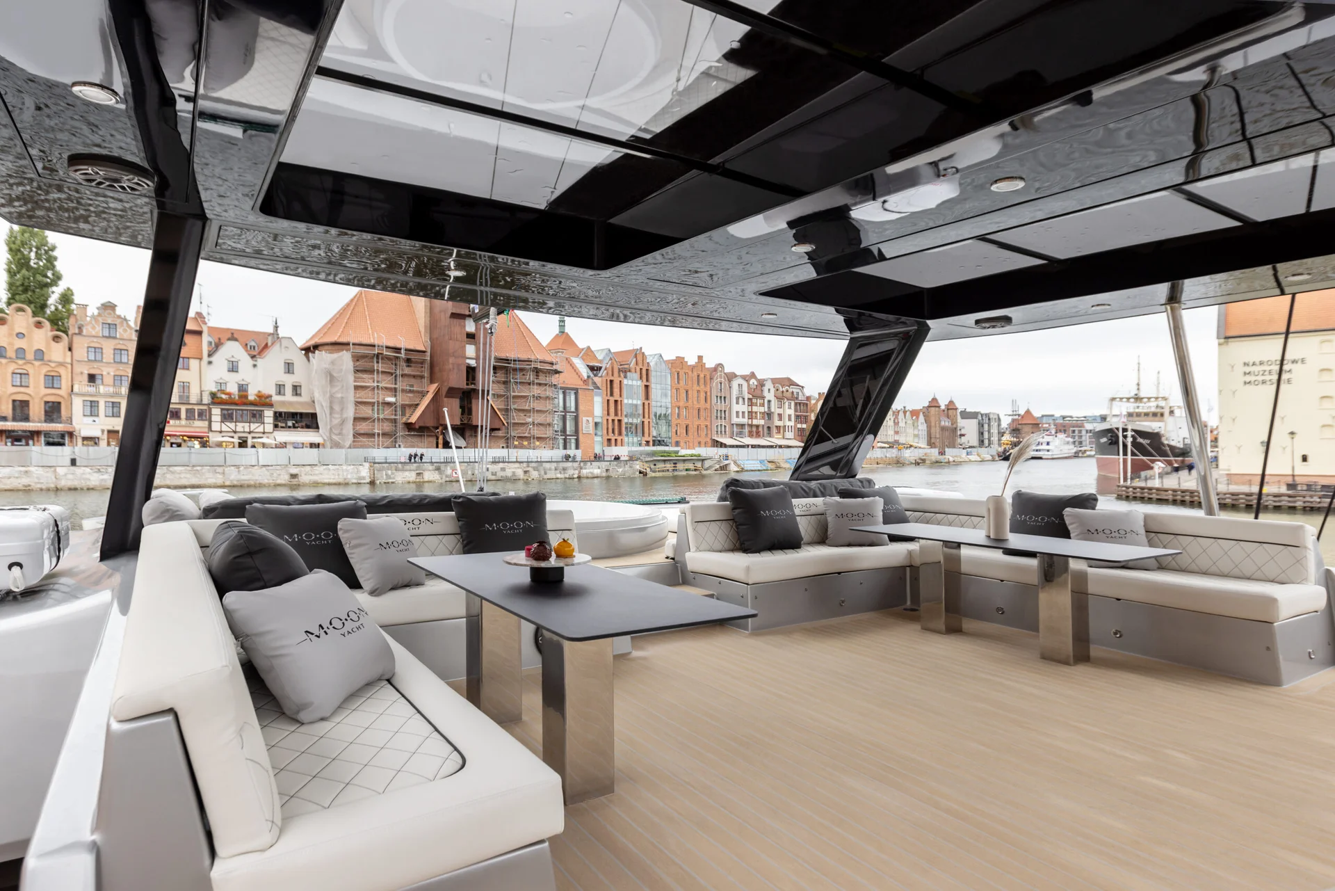 Moon Yacht MOON 60 — photo 8
