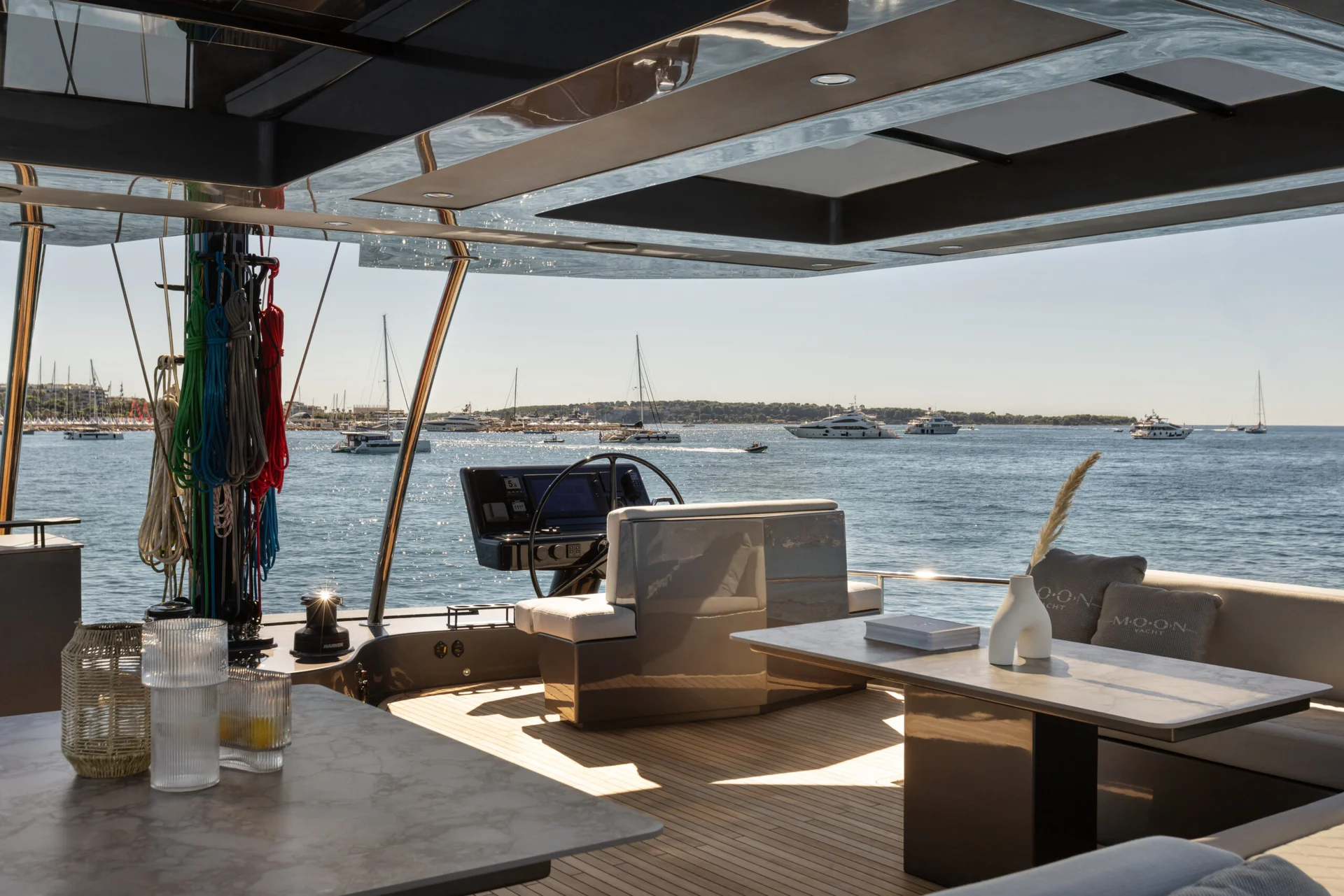 Moon Yacht MOON 60 — photo 6