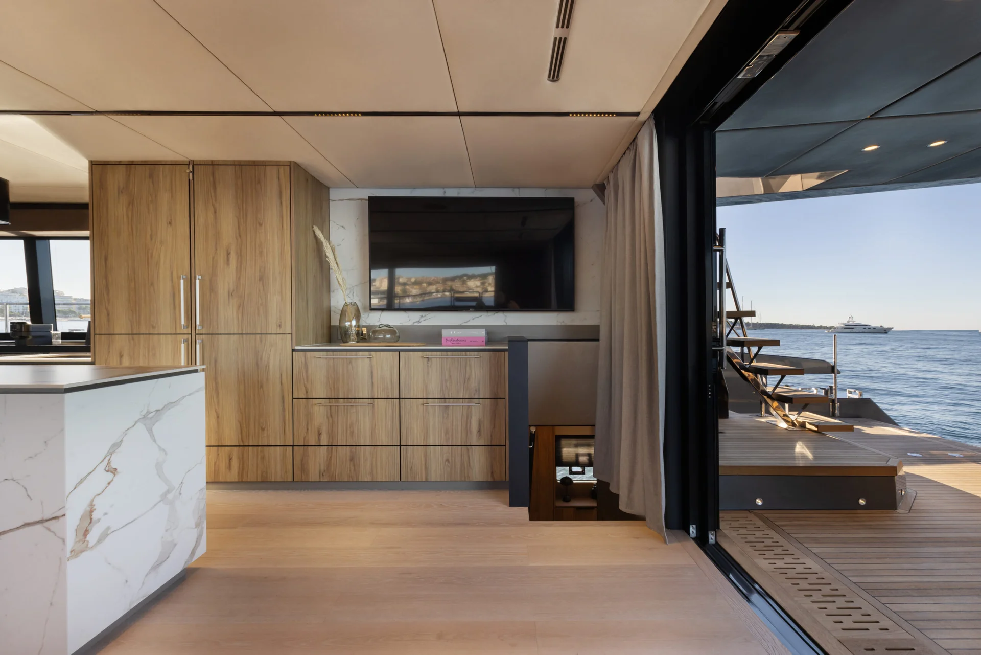 Moon Yacht MOON 60 — photo 3