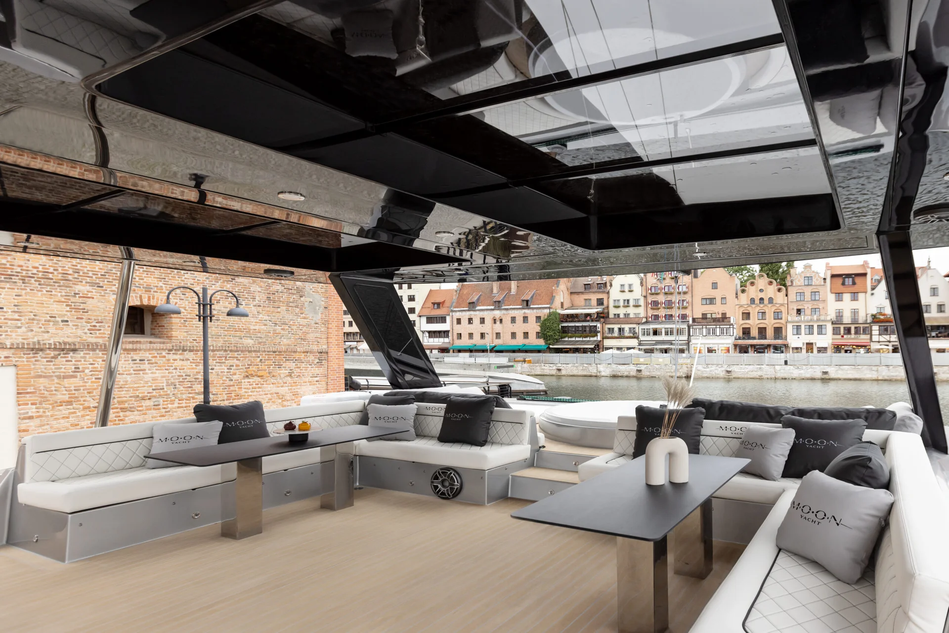 Moon Yacht MOON 60 — photo 7