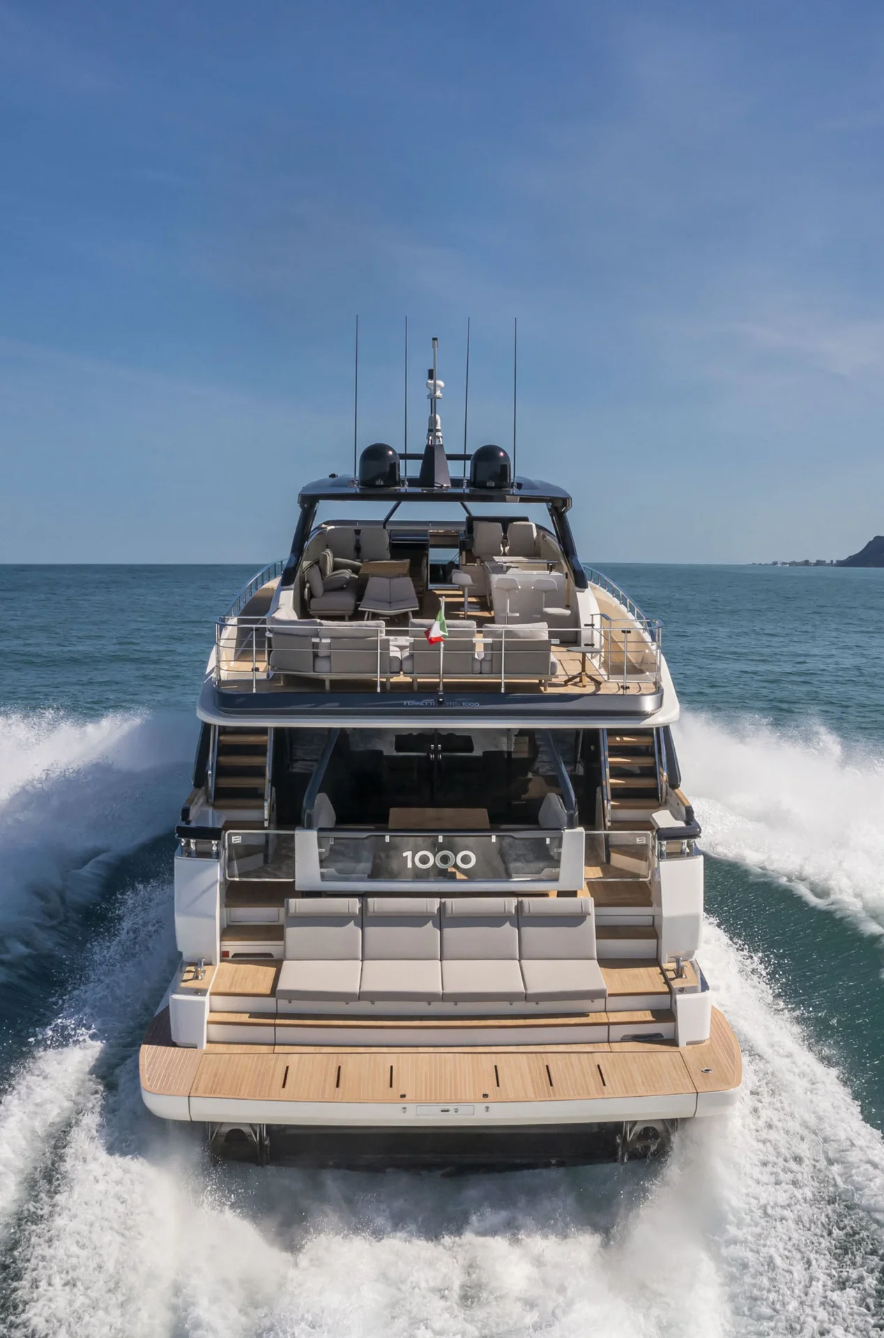 Ferretti Yachts 1000 — photo 7