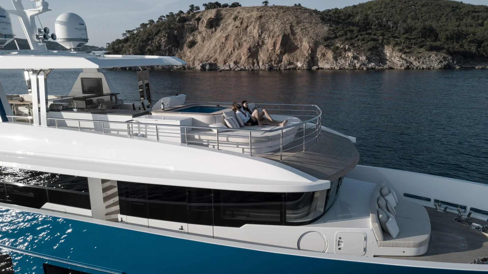 Alpha Yachts Alfresco 125 OPEN — photo 3