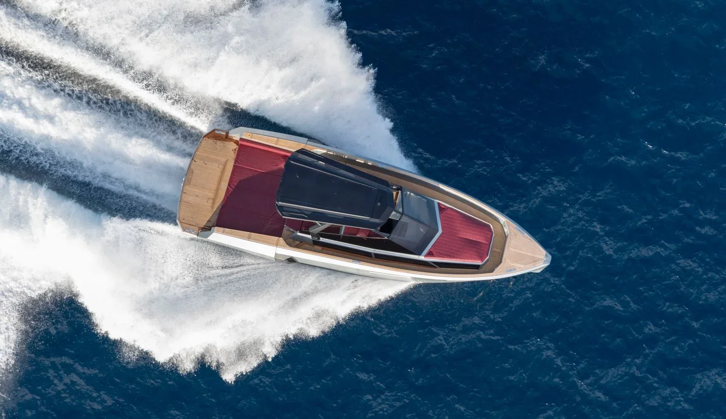 EVO Yachts EVO R4 WA — photo 1
