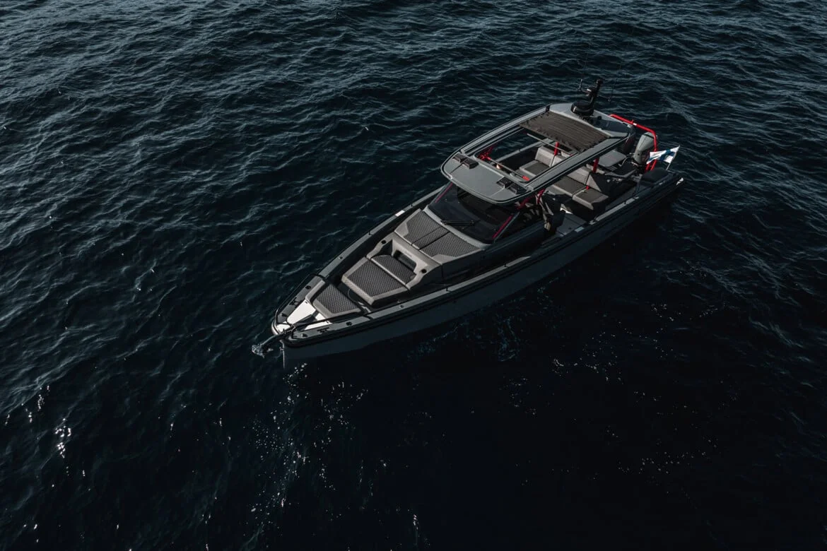 Brabus Marine Shadow 1000 Sun-Top Phantom — photo 2