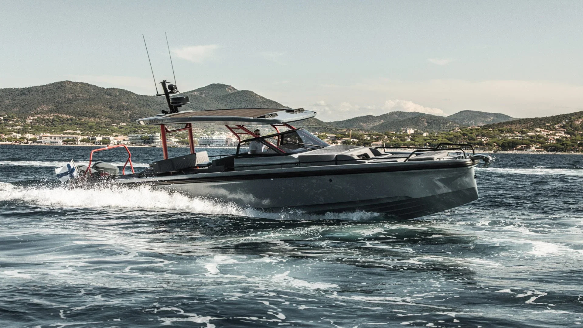 Brabus Marine Shadow 1000 Sun-Top Phantom — photo 1