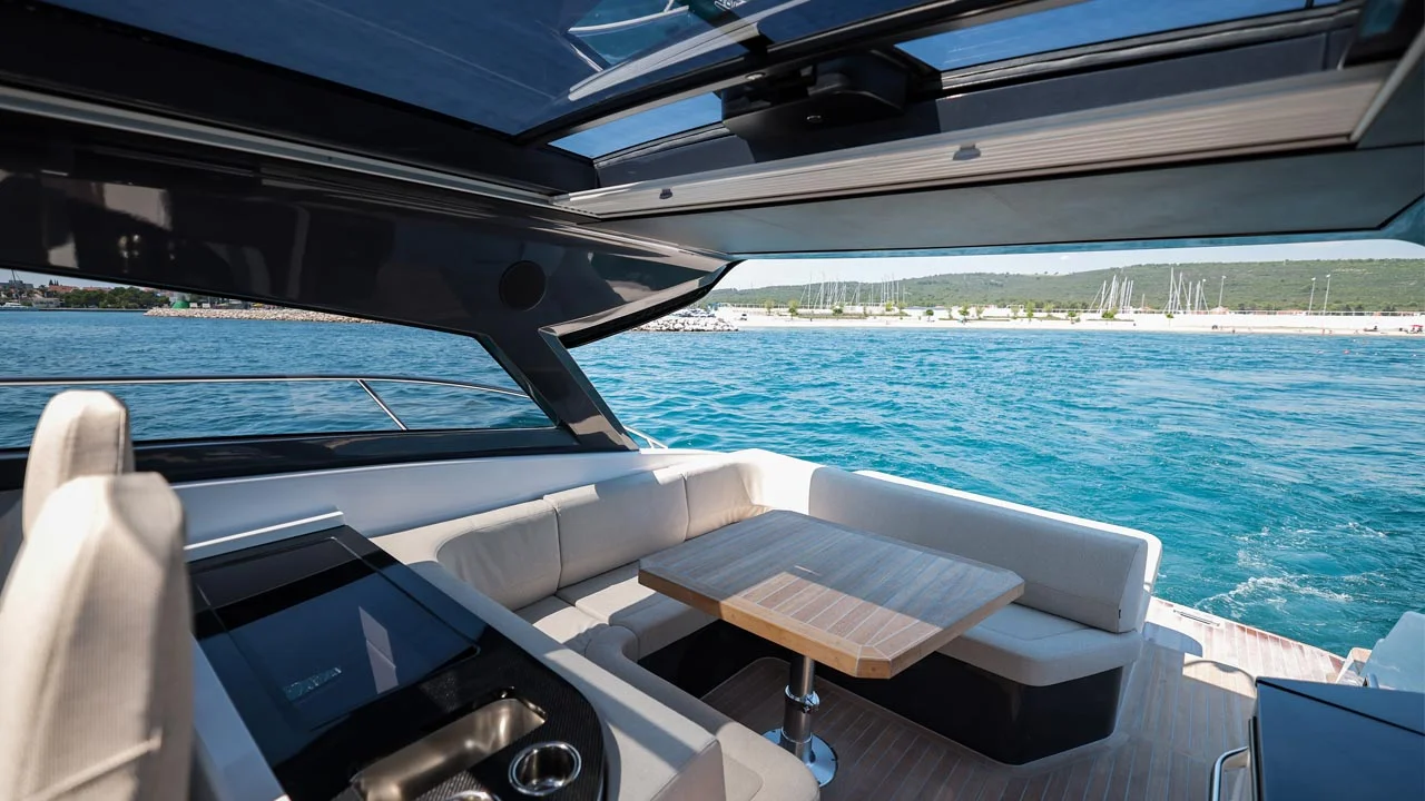 Focus yachts Power 44 — photo 7
