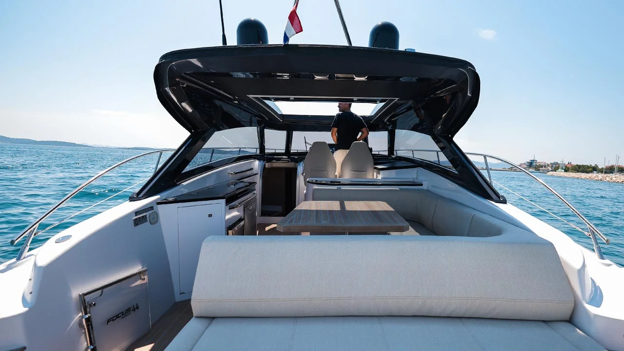 Focus yachts Power 44 — photo 8