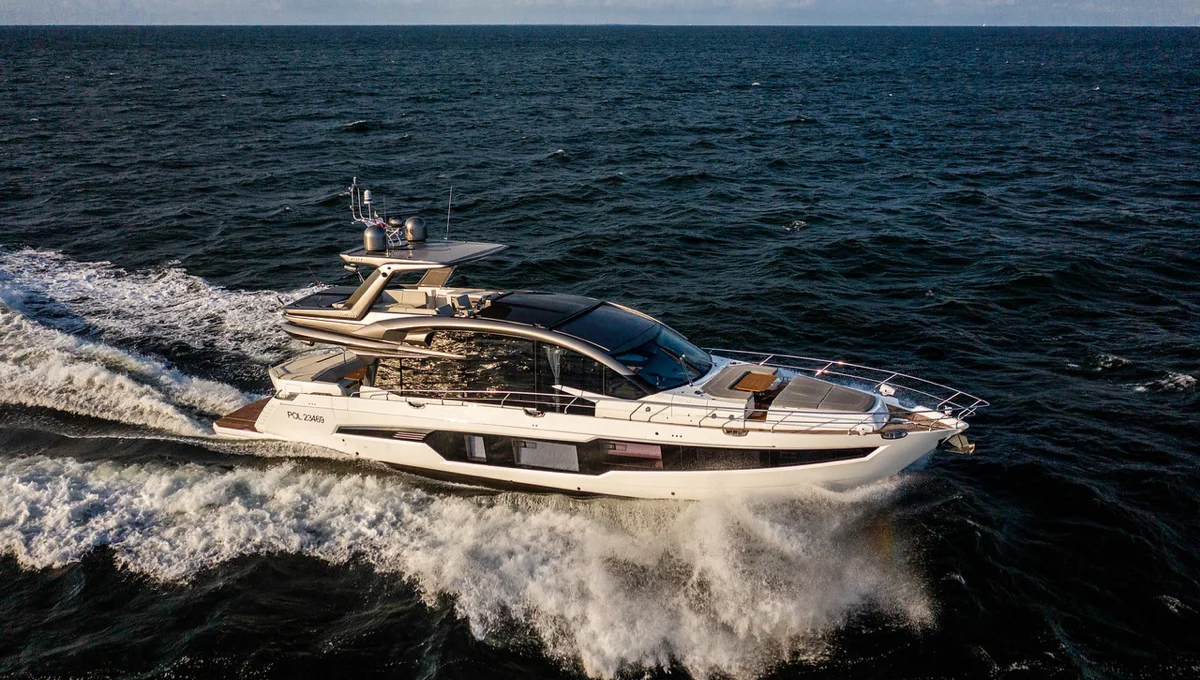 Galeon 700 sky — photo 1