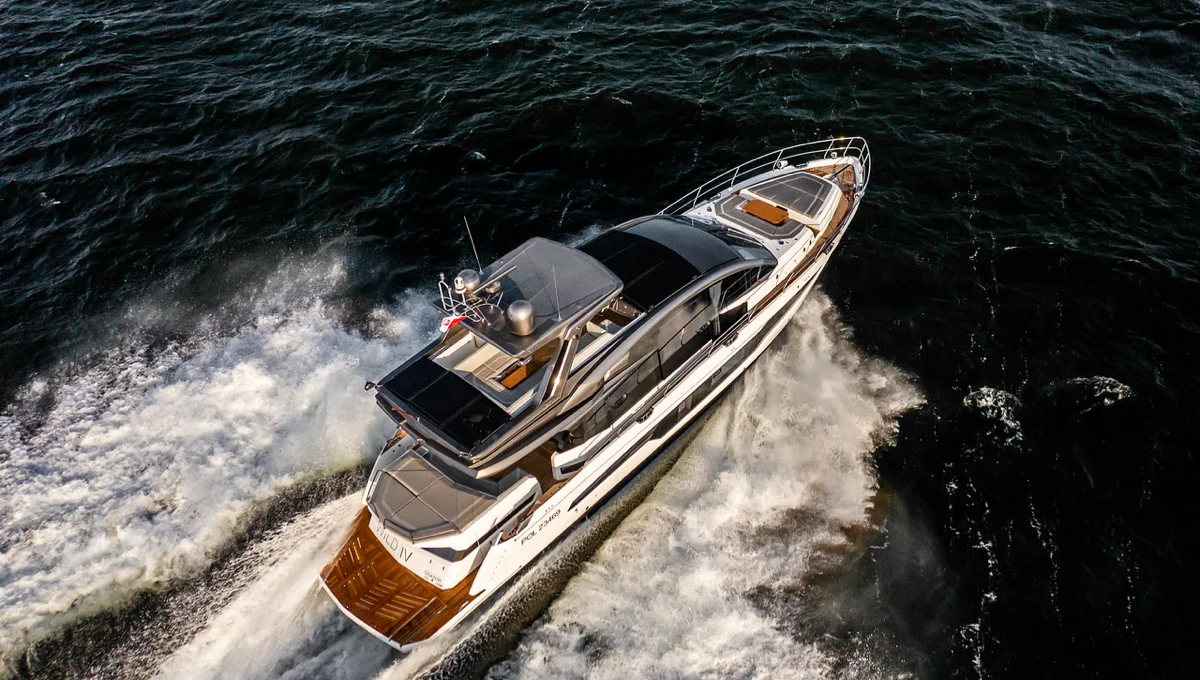 Galeon 700 sky — photo 3