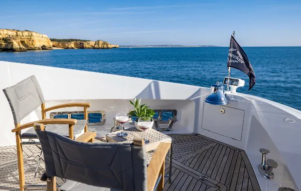 Yacht deck dining — travel planning